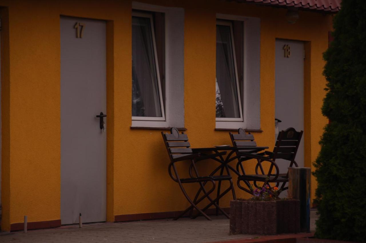 Zajazd Pod Kominkiem - Brzoza Kolo Torunia Luaran gambar